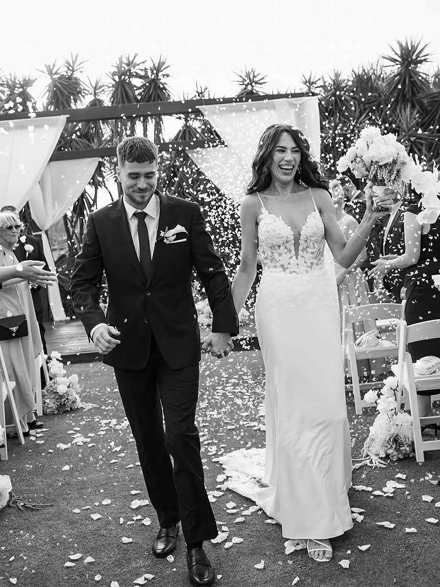 Real wedding couple at Parkwood Village, Gold Coast
